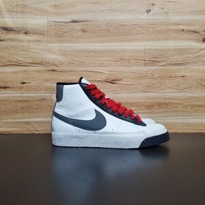 Nike Blazer Mid White Shoes Women's Size 7.5